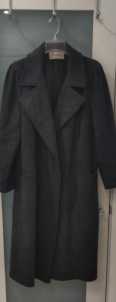 Vintage Wool Blend Coat. Size Small